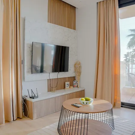 Sunline Volga Apartment *
